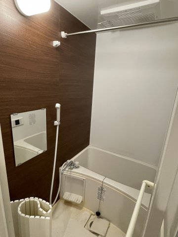 川崎市麻生区上麻生１丁目のアパートの浴室