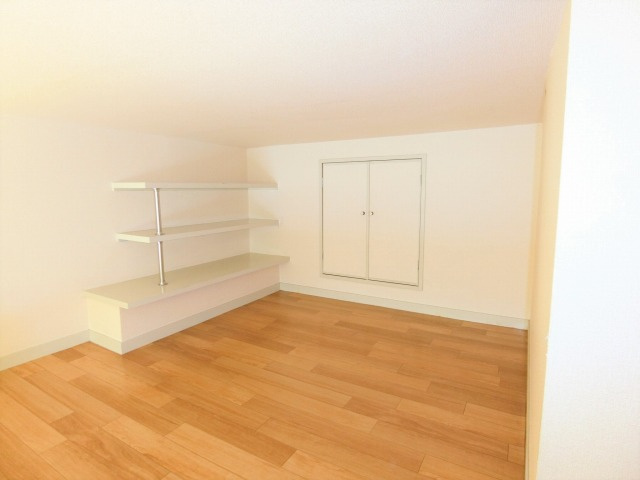 コスモレジデンス北加賀屋IIの居間・リビング