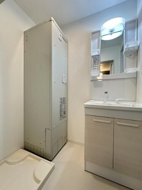 コルビジェⅣの独立洗面台