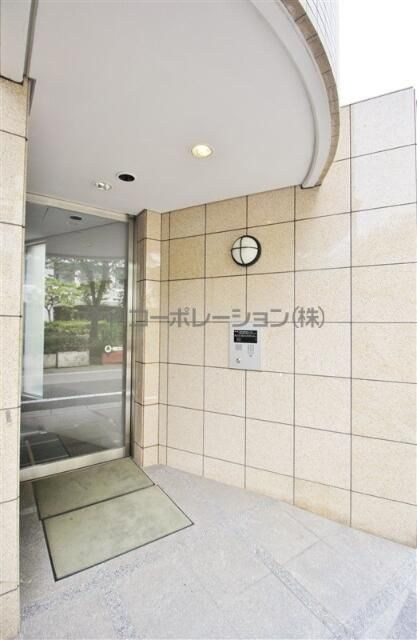 プロムナード岩楯のエントランス