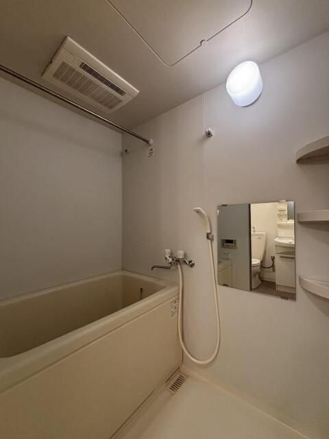 プロムナード岩楯の浴室