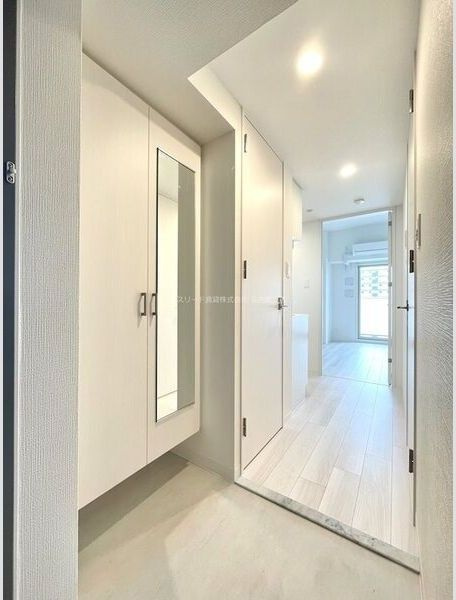 エスリード大須デュオの玄関