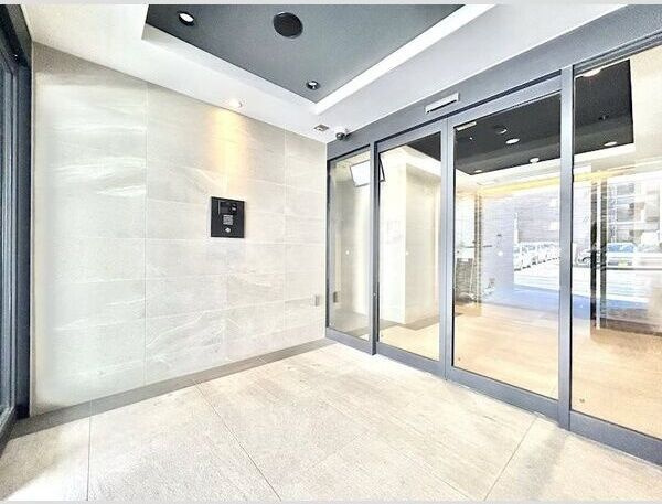 エスリード大須デュオのエントランス