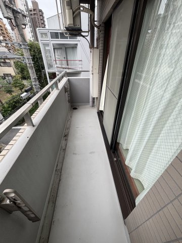 【バルコニー】