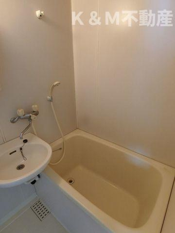 サンハイムの浴室|日々の疲れを癒すお風呂付です