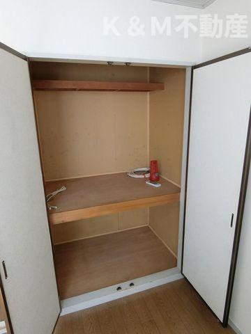 サンハイムの寝室|開放的な寝室です