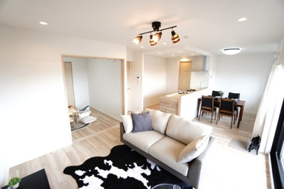 【居間・リビング】 | 【上質リノベ】コムズ天満