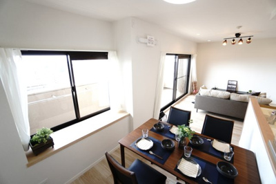 【居間・リビング】 | 【上質リノベ】コムズ天満 | 室内（2025年3月29日11：00頃）撮影