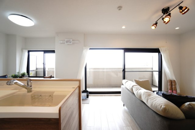 【居間・リビング】 | 【上質リノベ】コムズ天満 | 室内（2025年3月29日11：00頃）撮影