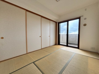 【和室】 | アクアウィング353 | 和空間や客間としての使い方は勿論、赤ちゃんや小さなお子様を遊ばせるスペースとしても重宝する和室。多種多様な使い方が出来るので未だ廃れることのない日本の文化と言えます。