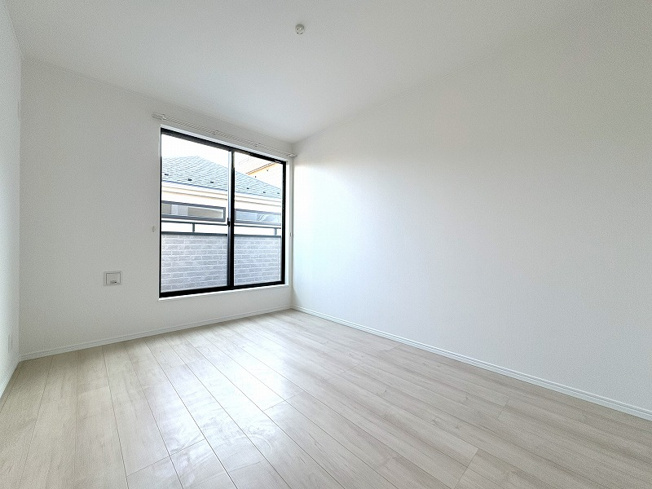 【洋室】 | 新座市栄3丁目　新築一戸建住宅　全5棟　(保谷店) | 2階6帖南側/お好みのインテリアで安らぐ癒し空間が生まれます。