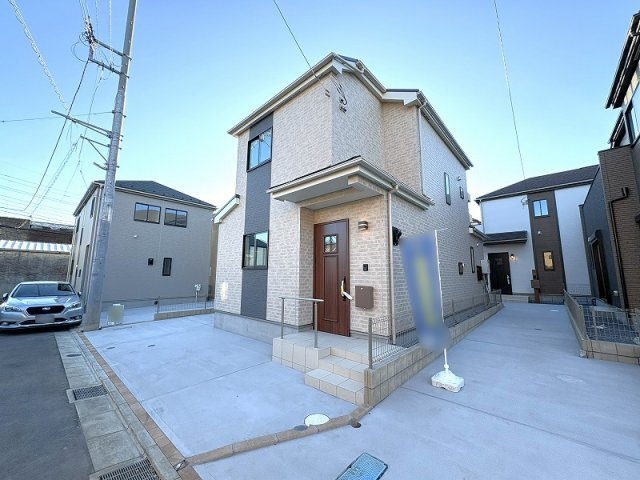 【外観】 | 新座市栄3丁目　新築一戸建住宅　全5棟　(保谷店) | 2台分のカースペース付き4LDKのゆとりの住まいです。