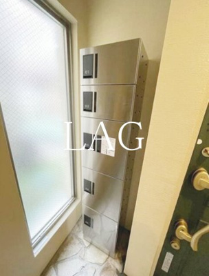 【その他共用部分】 | プライオリティ本中山 | 宅配ボックスです。
