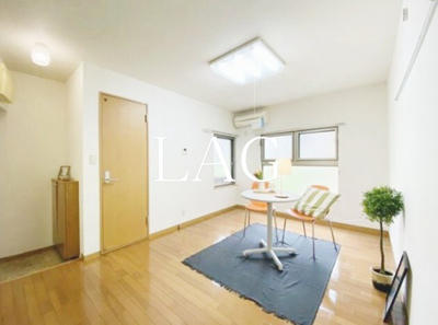 【居間・リビング】 | プライオリティ本中山 | 洋室のお部屋です。(家具・家電はつきません)