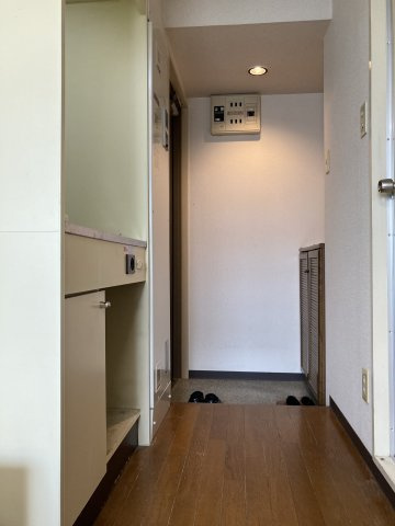 タカミビルの居間・リビング