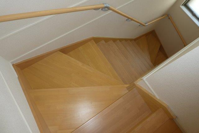 ＭＫ・ポラリスＢのその他|階段