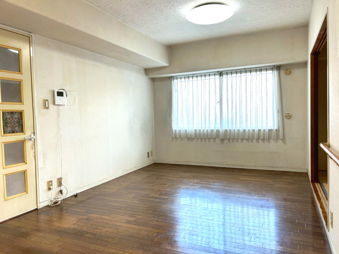 サンハイツ灘のキッチン|使いやすいダイニングです