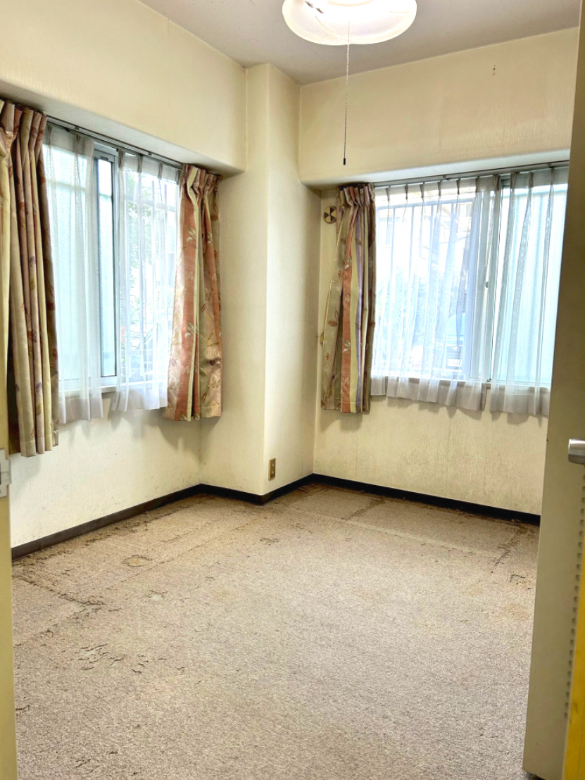 サンハイツ灘の洋室|個人の部屋や寝室として使える洋室です