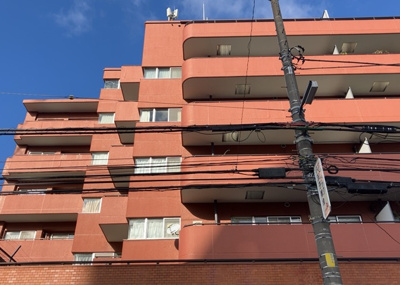 【構造・工法・仕様】 | フジタ八王子マンション | ＳＲＣ造は強度や耐震性の面でもRC造と比べて優れています。そのため、10階建以上の高層または超高層マンションなどの建築にも多く採用されています。柱や梁などのサイズが小さくても高い耐震性を確保できます。