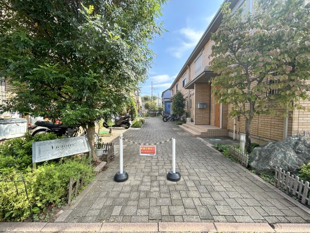 ヴィクトワール　Ａのエントランス