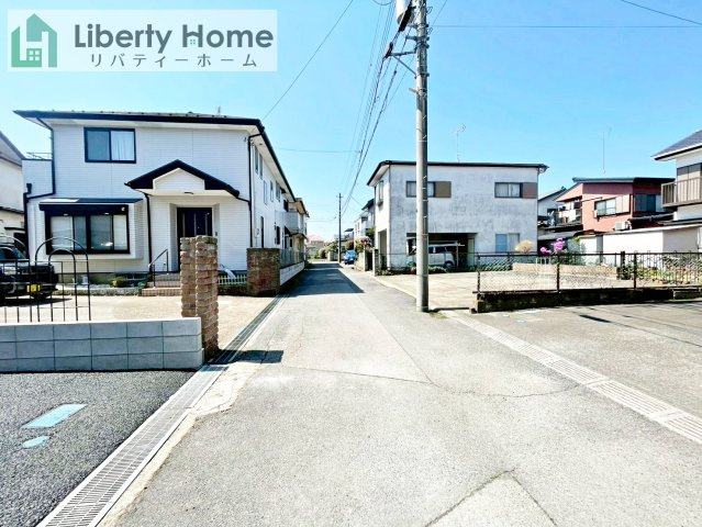 つくば市高見原第18　新築戸建の前面道路含む現地写真