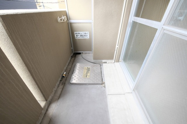 大阪市城東区野江４丁目の賃貸マンションのバルコニー