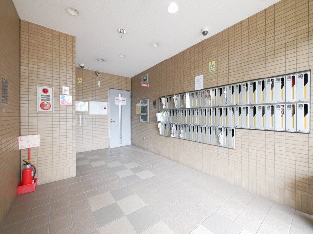 大阪市城東区野江４丁目の賃貸マンションのロビー