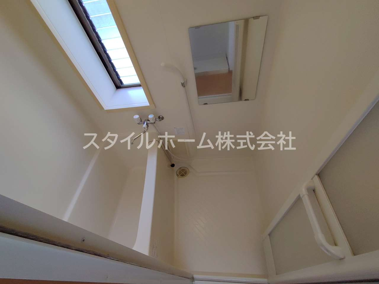 ミューズイン花中Aの浴室|別部屋写真です。