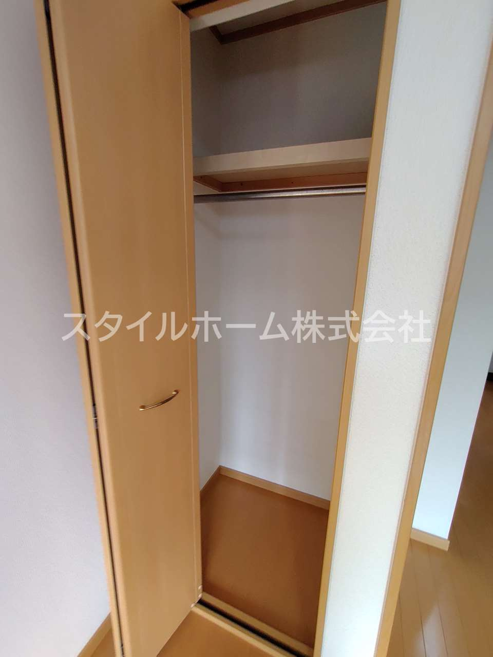 ミューズイン花中Aの収納|別部屋写真です。