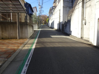 【前面道路含む現地写真】 | 川西市緑台３丁目11の25　中古一戸建て