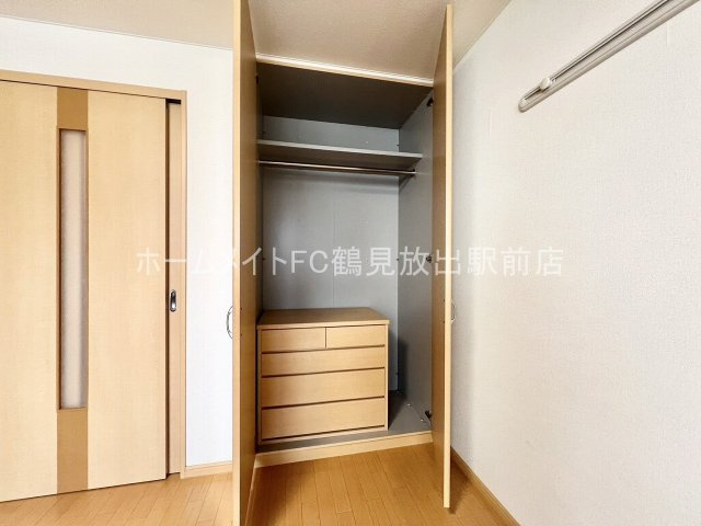 大阪市鶴見区鶴見４丁目の賃貸マンションの収納