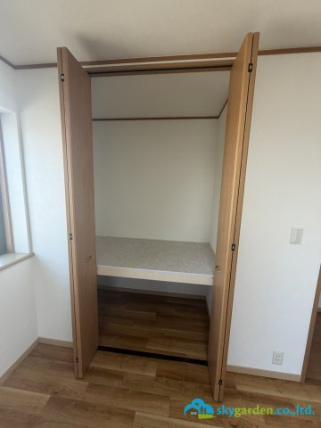 平塚市高根2丁目　中古戸建の収納