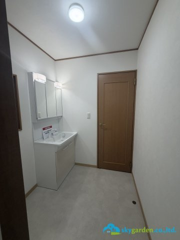 平塚市高根2丁目　中古戸建の脱衣所