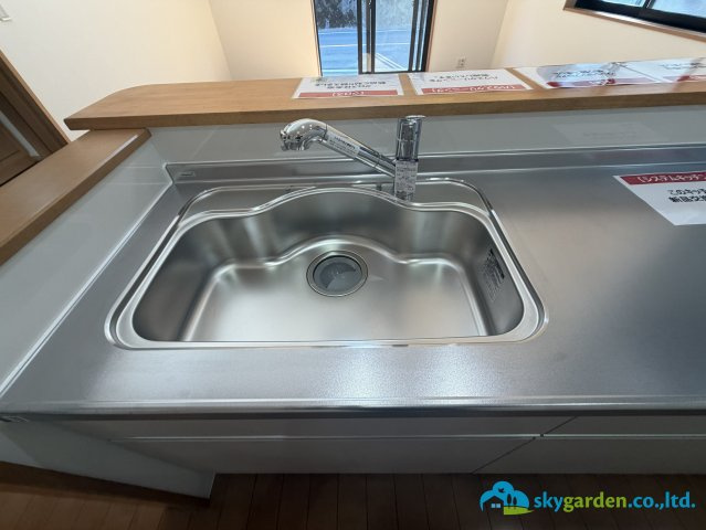 平塚市高根2丁目　中古戸建のキッチン