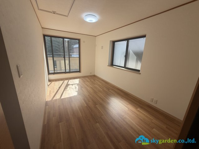 平塚市高根2丁目　中古戸建の寝室