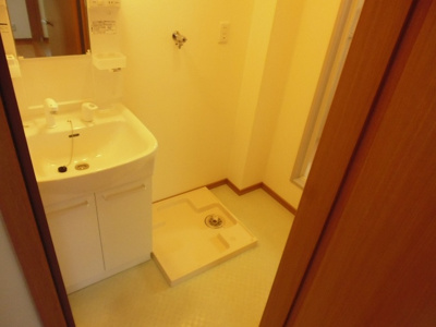 【設備】 | プランドール | 室内洗濯機置き場。