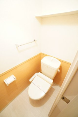 【トイレ】 | ロイヤルクレッセント西登戸参番館 | ※同物件・同タイプの写真です。※同物件・同タイプの写真です。