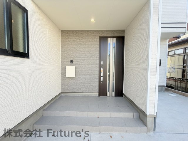三郷市番匠免1丁目　新築戸建　全5棟　B号棟の玄関|同施工会社の参考写真になります。