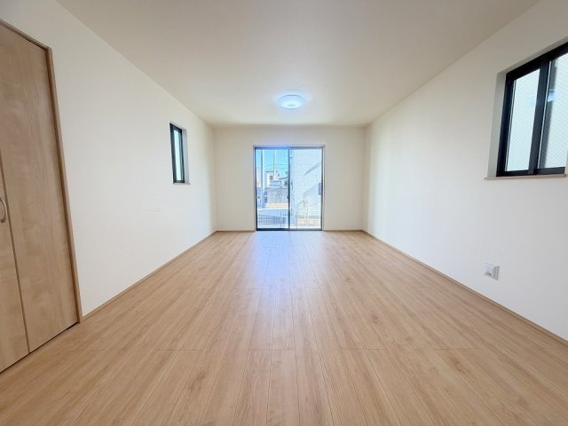 三郷市番匠免1丁目　新築戸建　全5棟　B号棟のキッチン|同施工会社の参考写真になります。