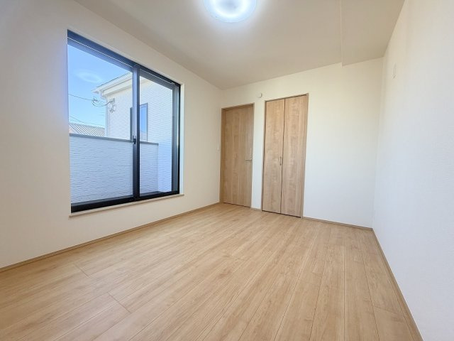 三郷市番匠免1丁目　新築戸建　全5棟　B号棟の洋室|同施工会社の参考写真になります。