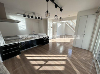 【居間・リビング】 | 玉ノ井一戸建