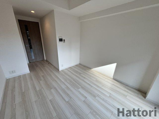 M-RESIDENCE新大阪Gardenの居間・リビング