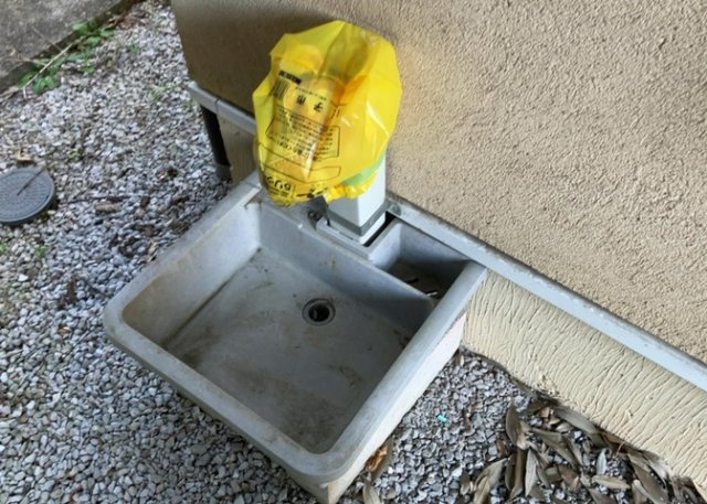 【設備】 | 敷地内に散水栓や立水栓があると便利です。水道水を直接利用できるため、水を運ぶ手間を省くことが出来ます。大量の水を必要とする洗車作業や清掃などに役立ちます。その他設備とあわせて、現地でご確認ください。