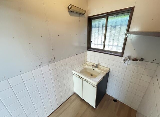 売中古戸建　富士市今宮の独立洗面台