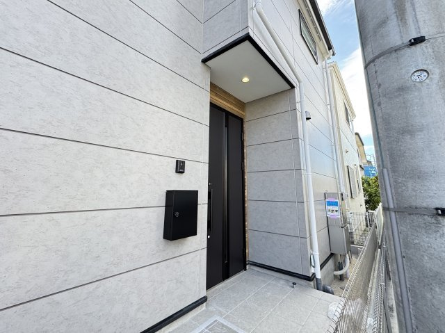 流山市鰭ケ崎新築戸建（鰭ケ崎23期）のエントランス|エントランス・玄関ポーチ