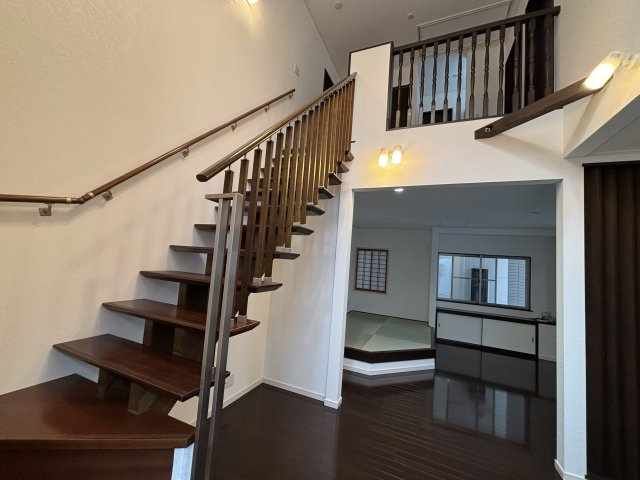 【居間・リビング】の画像