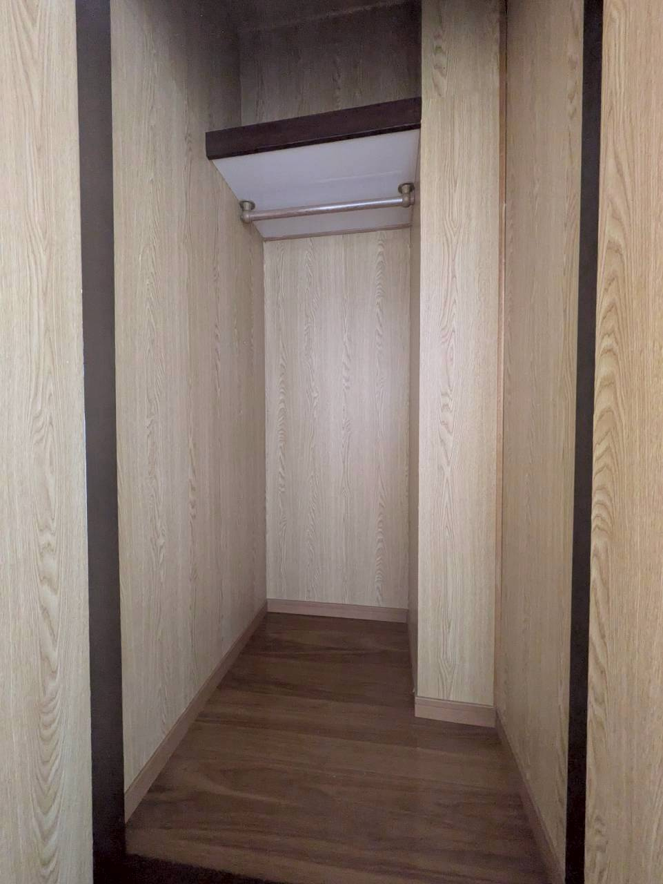 磯子川辺ビルの収納