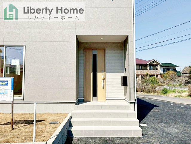 龍ヶ崎市川余郷第1　新築戸建のエントランス