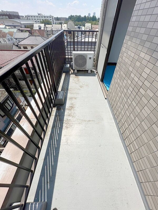 ソワニエマンションのバルコニー