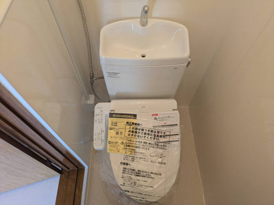 【トイレ】 | 小林マンション | 新品　温水洗浄便座

